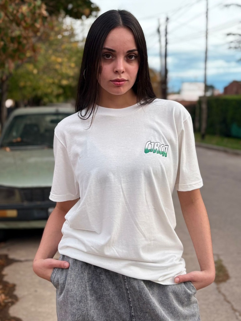 Remera RESISTANCE